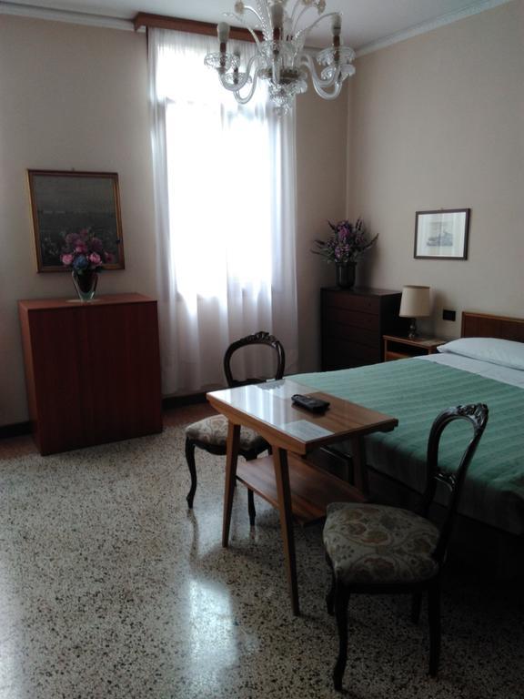Albergo Al Gobbo Venice Luaran gambar