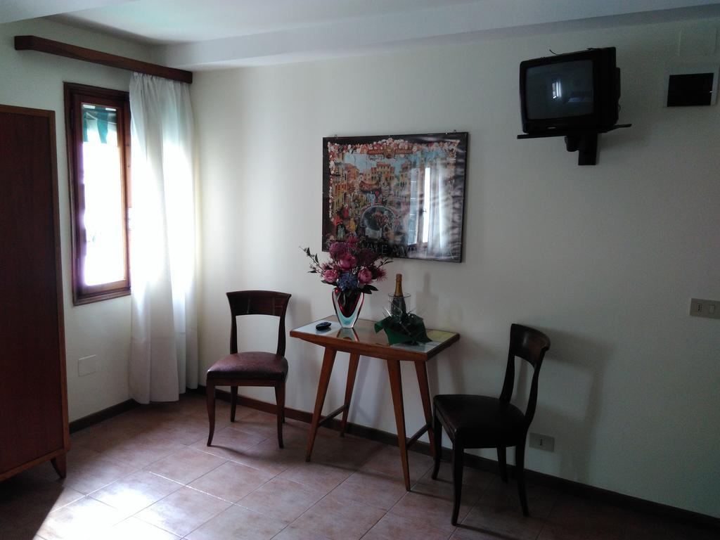Albergo Al Gobbo Venice Luaran gambar