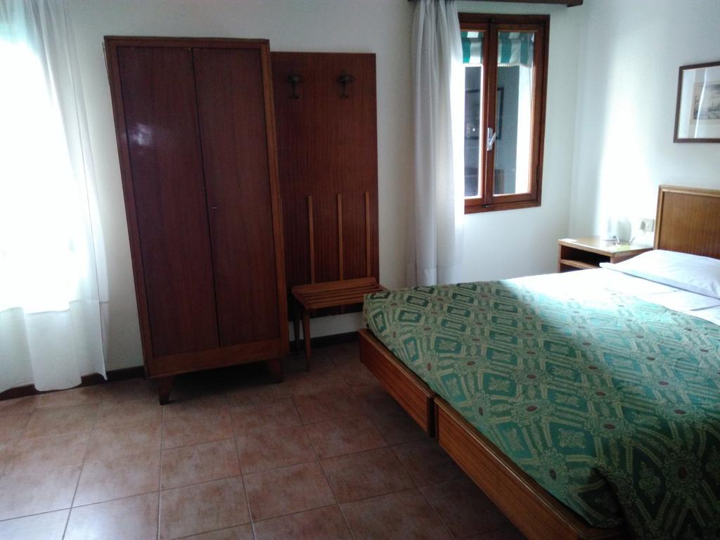 Albergo Al Gobbo Venice Luaran gambar