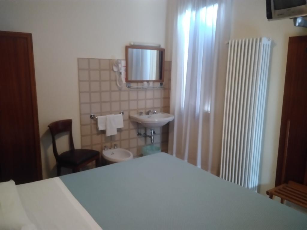 Albergo Al Gobbo Venice Luaran gambar