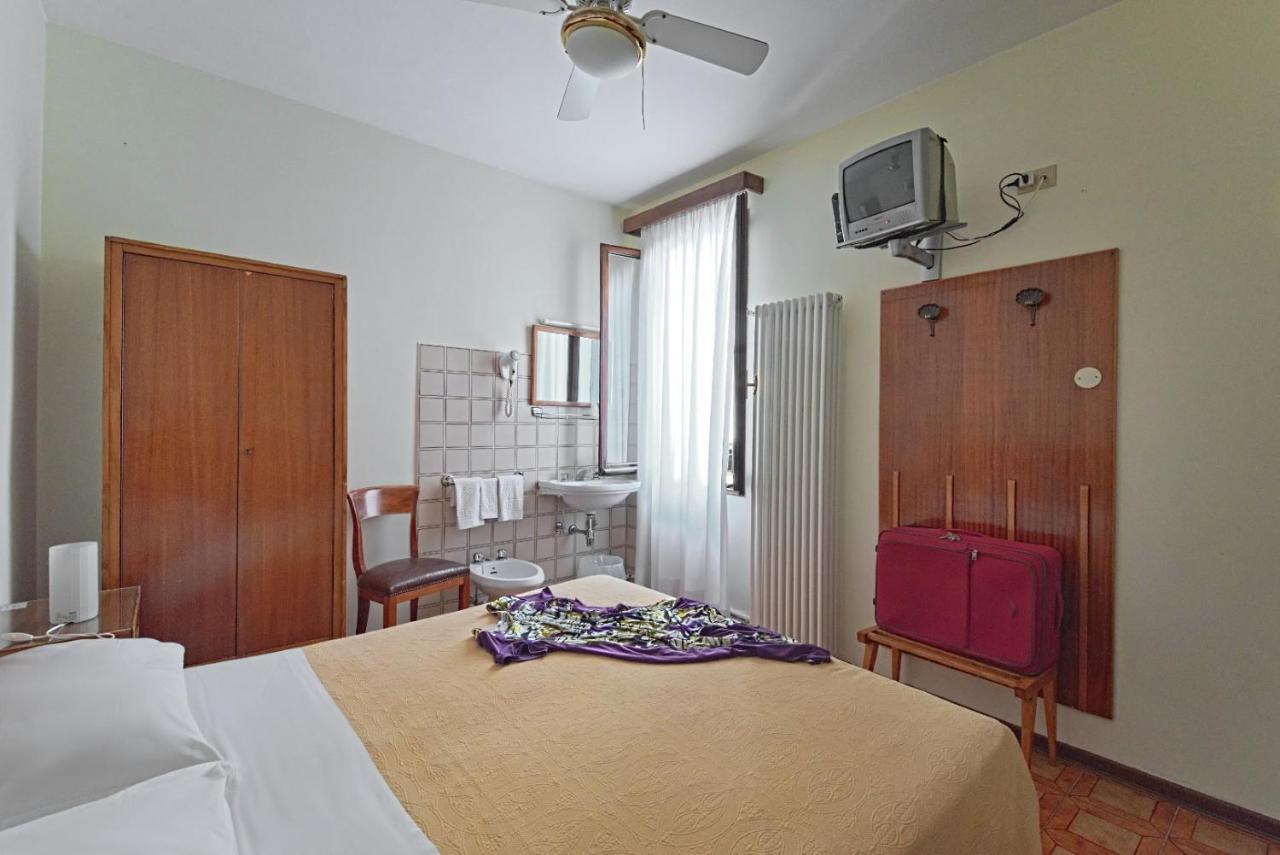 Albergo Al Gobbo Venice Luaran gambar