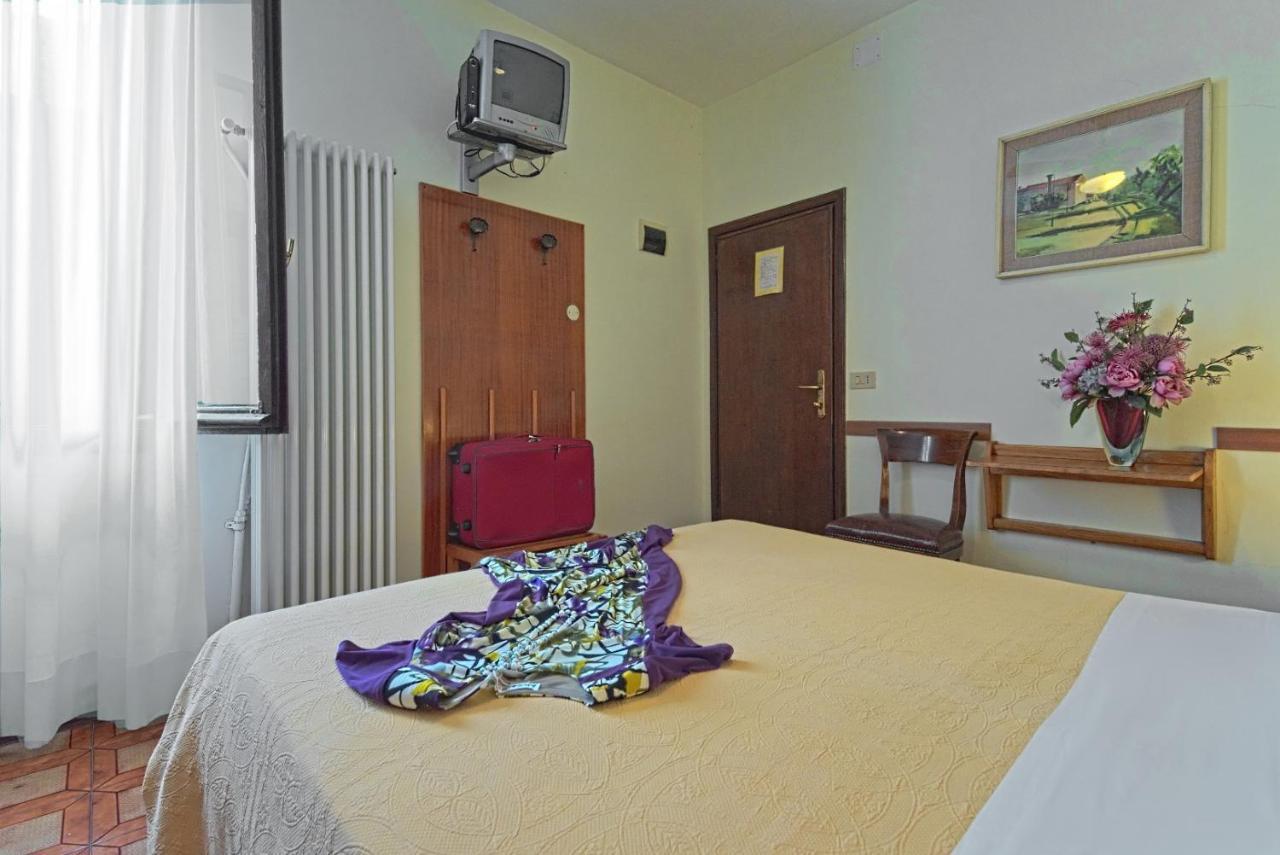 Albergo Al Gobbo Venice Luaran gambar