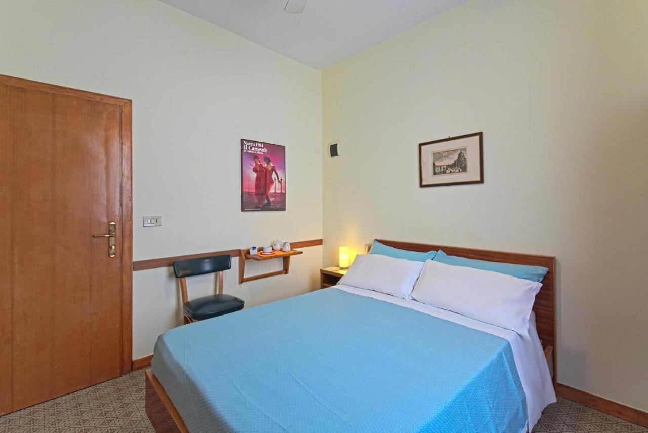 Albergo Al Gobbo Venice Luaran gambar